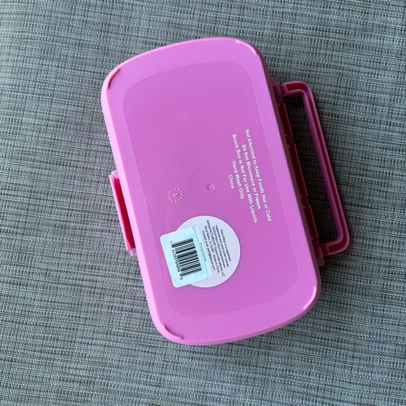 Paris Hilton Light Pink Version Bento Snack Box Lunchbox & Gift With Purchase - Picture 4 of 12